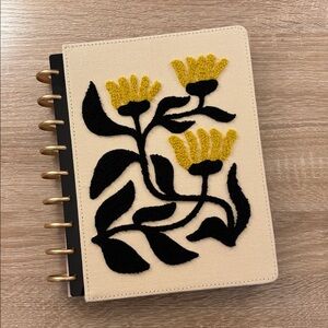 The Happy Planner Classic Luxe Flowers Cover with Undated inserts Like New